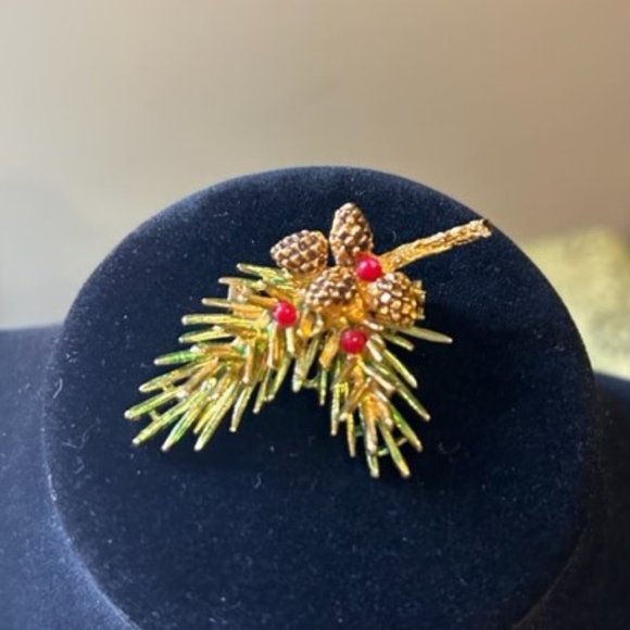 HOLIDAY🎄🎄ART Arthur Pepper Pinecone Berries BROOCH/EARRINGS SET - Picture 6 of 12